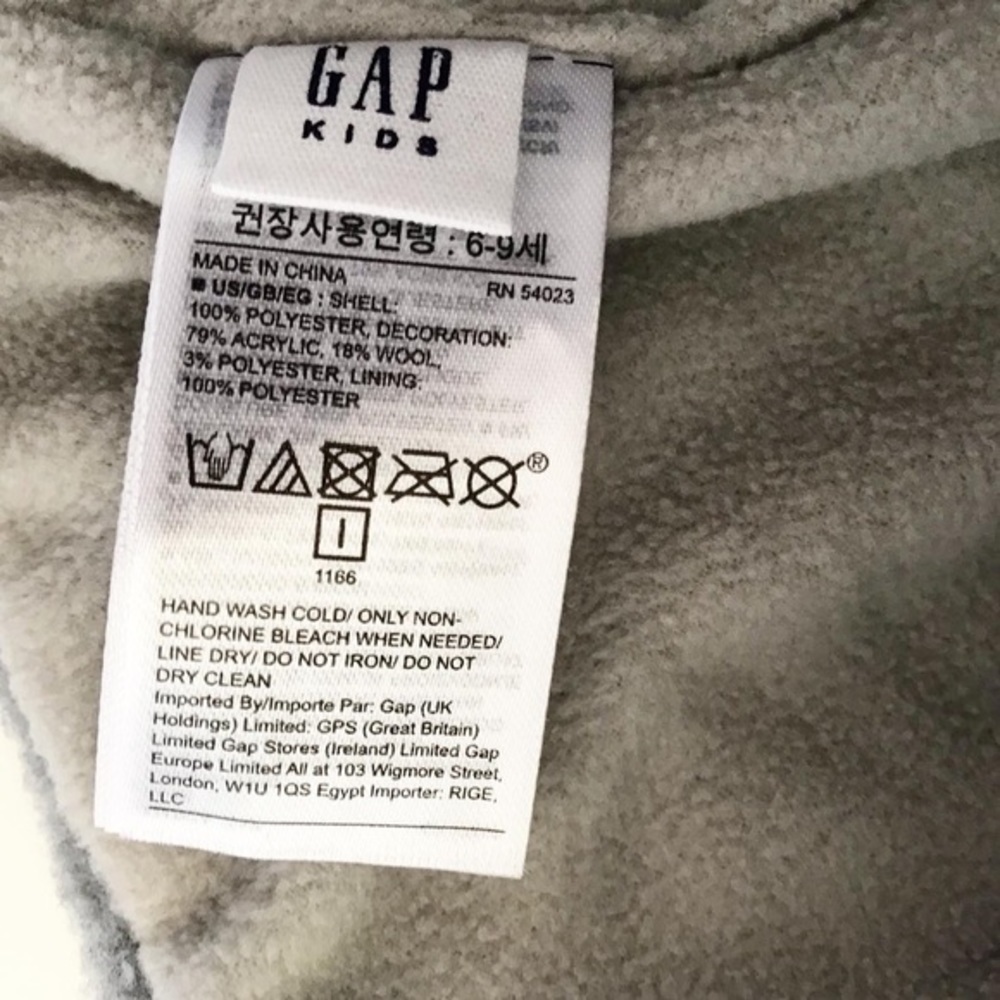 Gapkids fleece HI pom beanie EUC S(6-7Y) - Picture 3 of 3